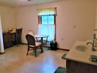 Country Home For Sale Hickory County MO - image 37
