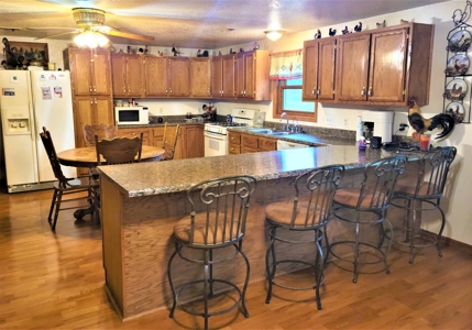 Country Home For Sale Hickory County MO - image 22