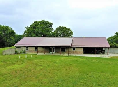 Country Home For Sale Hickory County MO - image 8