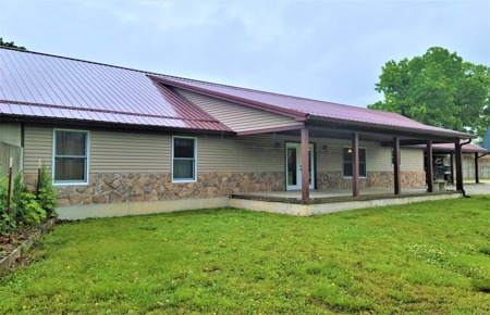 Country Home For Sale Hickory County MO - image 20