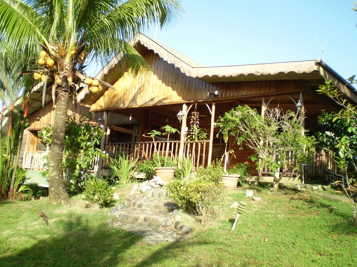Caribbean-Style B&B, 8 Rooms — Isla Solarte - 2