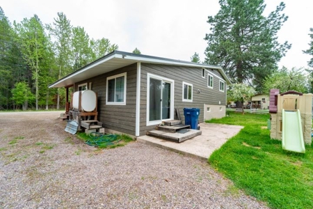Updated Tranquil Montana Home in Libby, Montana - image 6
