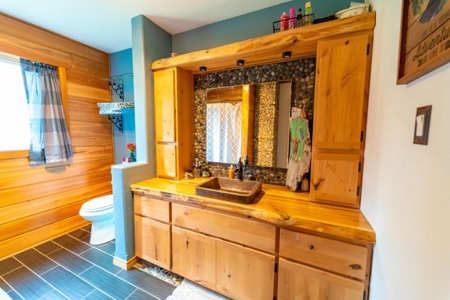 Updated Tranquil Montana Home in Libby, Montana - image 14