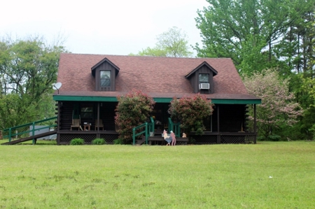 Authentic Log Home - image 6