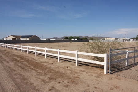 Fenced Horse Land for sale Casa Grande Arizona. Build a home - image 13