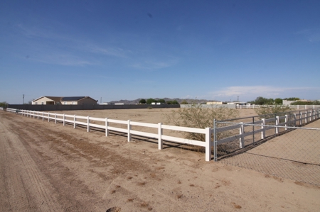 Fenced Horse Land for sale Casa Grande Arizona. Build a home - image 12