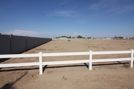 Fenced Horse Land for sale Casa Grande Arizona. Build a home - image 17