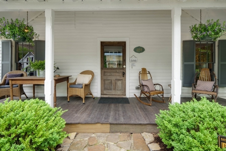 Renovated to perfection! - image 2