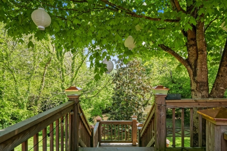 Renovated to perfection! - image 37