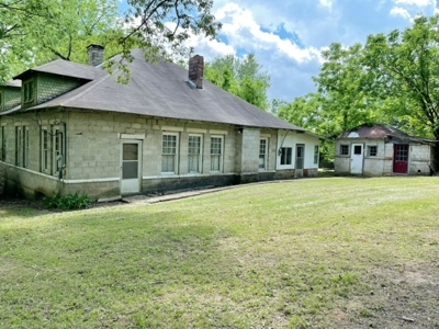 Historic Home In Arkansas For Sale On 25 Acres - image 13