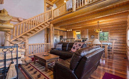 High End Log Home - image 4