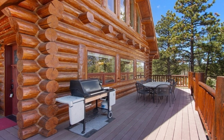 High End Log Home - image 27