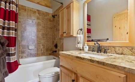 High End Log Home - image 22