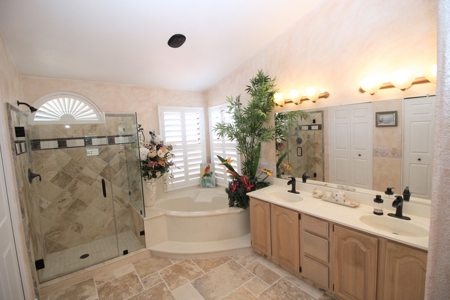 Land and home with pool for sale Casa Grande AZ  Guest house - image 17