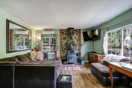 Waterfront Store and Home for Sale - image 14