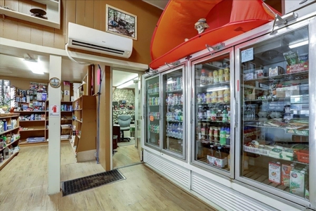 Waterfront Store and Home for Sale - image 19