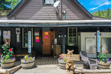 Waterfront Store and Home for Sale - image 18