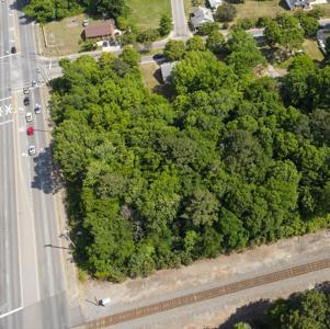 Adjacent Lots for Auction in Rock Hill SC - image 3