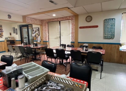 Commercial Building for Sale in Southern Missouri - image 7