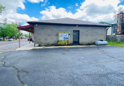 Commercial Building for Sale in Southern Missouri - image 3