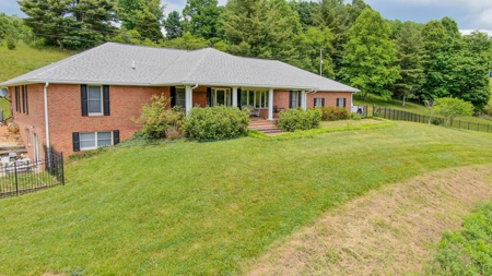 Beautiful Country Home for Sale in Willis VA! - image 4