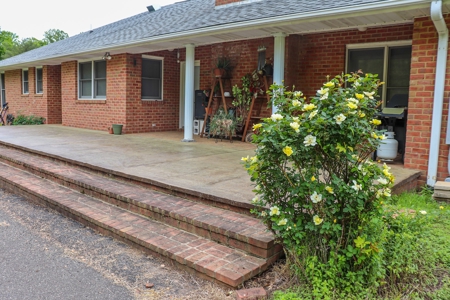 Beautiful Country Home for Sale in Willis VA! - image 30
