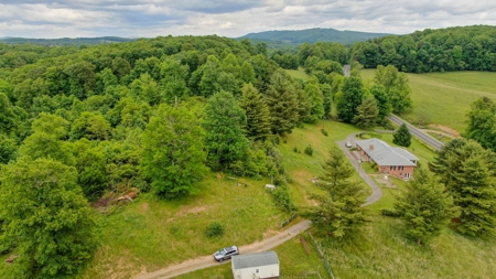 Beautiful Country Home for Sale in Willis VA! - image 33