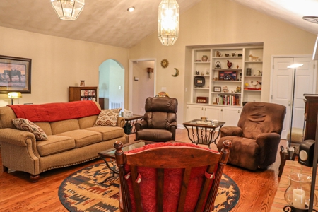 Beautiful Country Home for Sale in Willis VA! - image 9