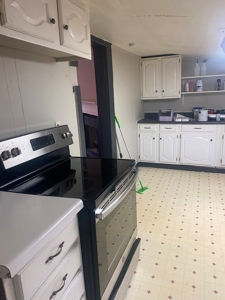 Income Property in Jackson TN For Sale, House, 3 Shops - image 4