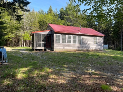 Lakefront Cottage on Rocky Lake - image 6