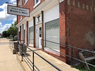 For Sale Investment Property w/ Great Potential Chillicothe! - image 2