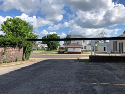 For Sale Investment Property w/ Great Potential Chillicothe! - image 3