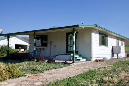 Colorado Country Home with Center Pivot Irrigation, Barn - image 2