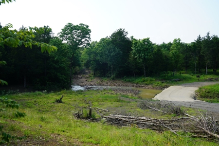 Land, Building, Pond, Creek - image 21