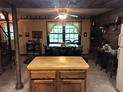 Apple Canyon Lake Home For Sale in Jo Daviess County, IL - image 17
