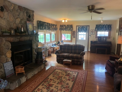 Apple Canyon Lake Home For Sale in Jo Daviess County, IL - image 11
