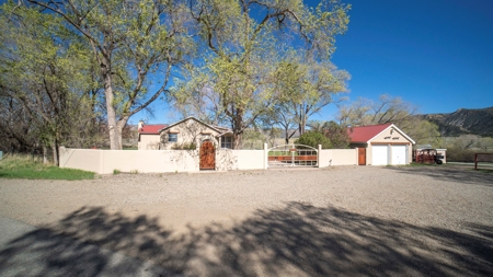 Beautiful Riverfront Home For Sale in Mancos, CO! - image 5