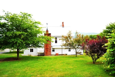 Historic Victorian home in Southwest Virginia - image 4