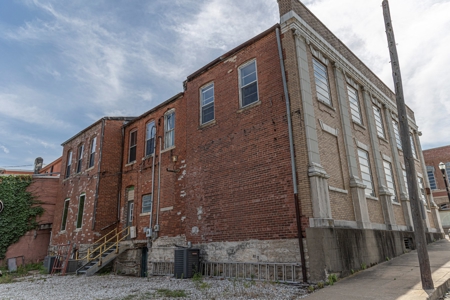 Historic Bank Office Retail Building for Sale in Paris, MO - image 11