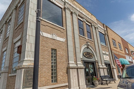 Historic Bank Office Retail Building for Sale in Paris, MO - image 1