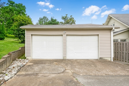 Historic Home  For Sale on Corner Lot - Bradford, Tennessee - image 19