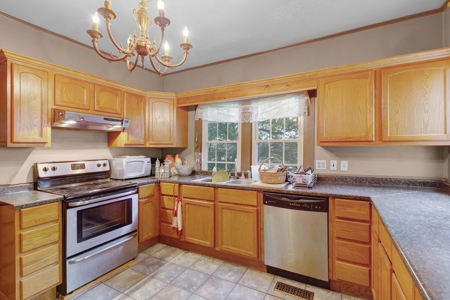 Historic Home  For Sale on Corner Lot - Bradford, Tennessee - image 6