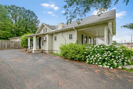 Historic Home  For Sale on Corner Lot - Bradford, Tennessee - image 16