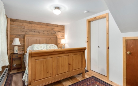 Beautiful Views From This Mountain Log Home - image 14