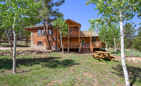 Beautiful Views From This Mountain Log Home - image 2