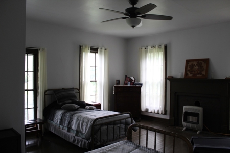 Historic Home / Farm With Creek For Sale In Hardin Co Tn - image 31