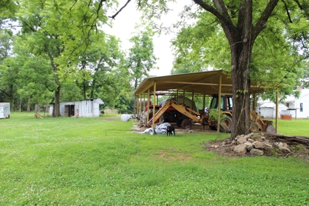 Historic Home / Farm With Creek For Sale In Hardin Co Tn - image 42