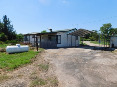 Country Home Near Wister Lake, Pond, Fenced Pasture - image 3