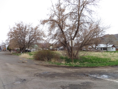 Commercial Lot in Town of Cedarville, Ca. Opportunity knocks - image 7