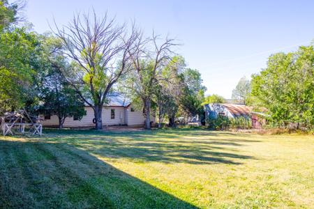 Fixer Upper Farmhouse For Sale in Lewis, CO! - image 18